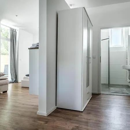 Loft Mit Grosser Terrasse Bei Der Kinderklinik 2c 아파트 지겐