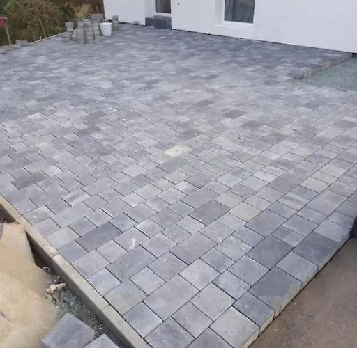 Loft Mit Grosser Terrasse Bei Der Kinderklinik 2c 아파트 지겐